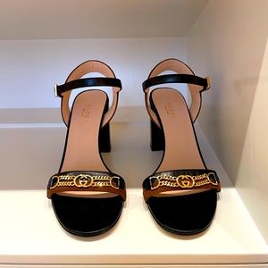NEVER WORN! Black and brown Gucci block heals with gold trimming! 6.5